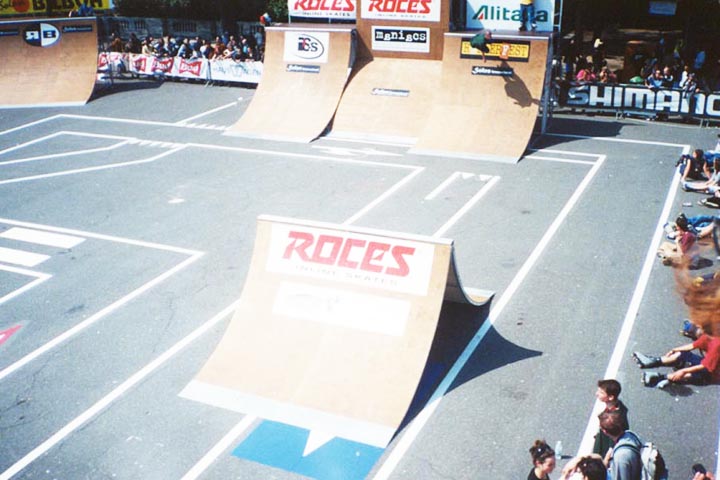 Scooter quarter pipe course, built by SkateFacilities